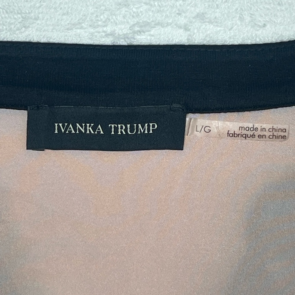 ***LIKE NEW**** Ivanka Trump Pink and Black Sleeveless Blouse - Picture 5 of 6